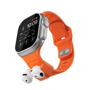 KeyBudz Sync+ oranges Apple-Watch-Armband mit integrierter AirPods-Dock und weißen Ohrhörern