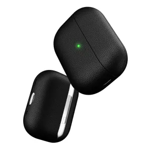 KeyBudz Artisan Series juodos odos AirPods Pro 2 dėklas, pavaizduotas uždarytas ir iš dalies atidarytas juodame fone