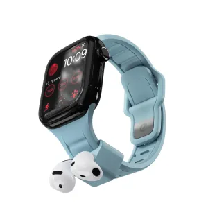 KeyBudz Sync+ Series Apple Watch-rem med integreret AirPods-holder i lyseblå, vist med AirPods