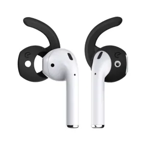 Mustat KeyBudz EarBuddyz -korvakoukut valkoisiin AirPods-kuulokkeisiin kiinnitettyinä tukevamman istuvuuden takaamiseksi