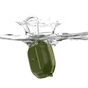 KeyBudz AirPods 3 Schutzhülle in Olivgrün mit Karabinerclip und Spritzwassereffekt