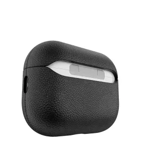KeyBudz juodas grūdėtos odos dėklas, skirtas AirPods Pro 3, pavaizduotas su viduje esančiu ausinių įkrovimo dėklu.