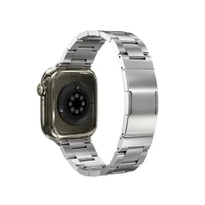 KeyBudz Spectra Series Apple Watch-rem i rustfritt stål på en Apple Watch, børstet sølvfarget lenkedesign